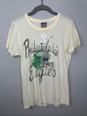 NWT Junk Food Clothing
Philadelphia Eagles Fan Graphic
T-shirt Sz M